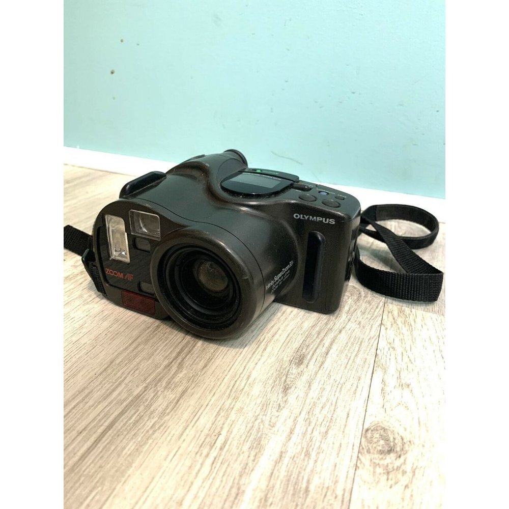 Vintage Olympus Infinity Superzoom 330 Zoom 38-105